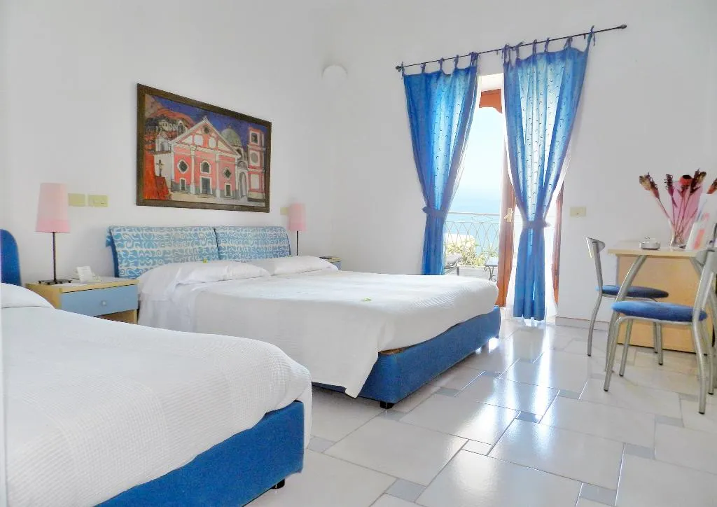 TRIPLE SUPERIOR Room, Holiday Hotel Praiano - Amalfi Coast, Naples