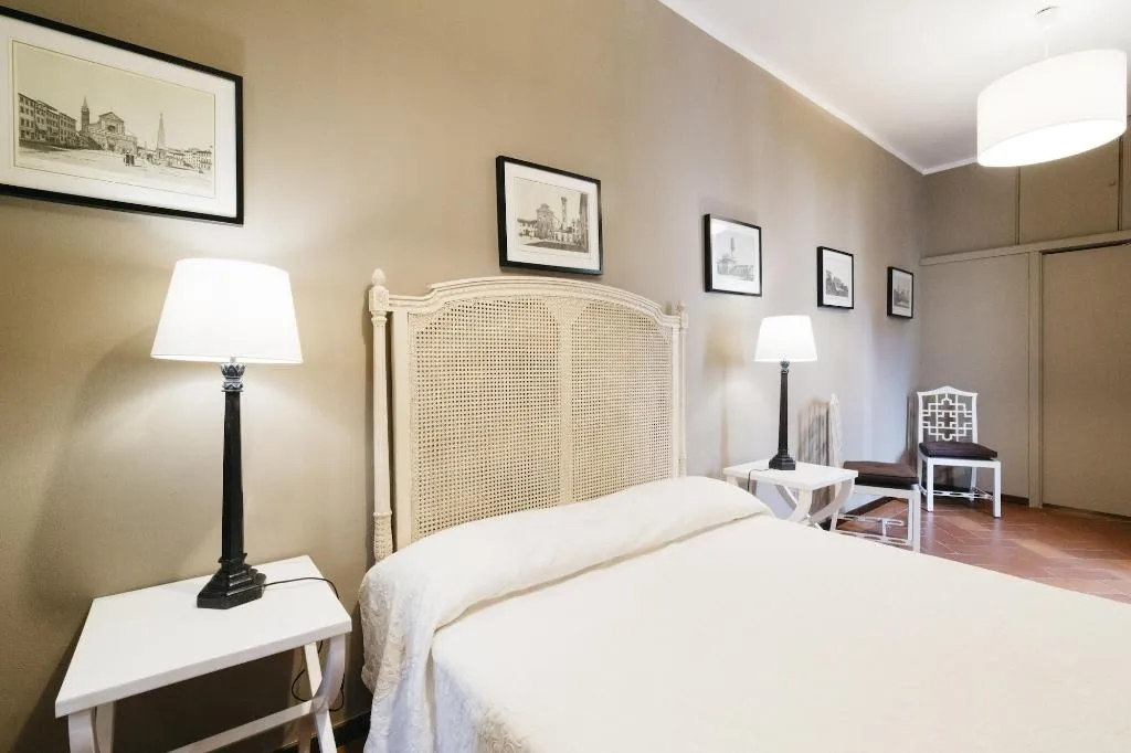 Room, Residenza Ognissanti, Florence
