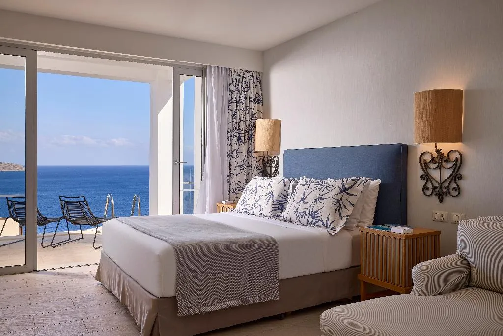 BUNGALOW SEA VIEW WITH PRIVATE POOL Room, Aquila Elounda Village Resort, suites & spa, Crete