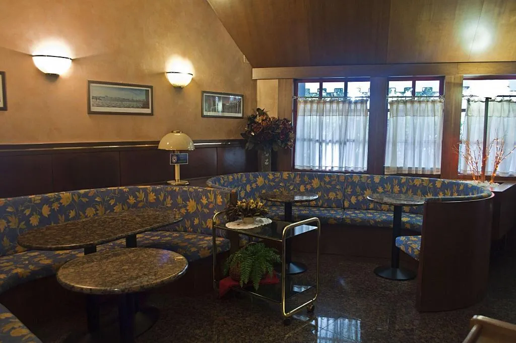Lobby, Hotel Roma, Venice