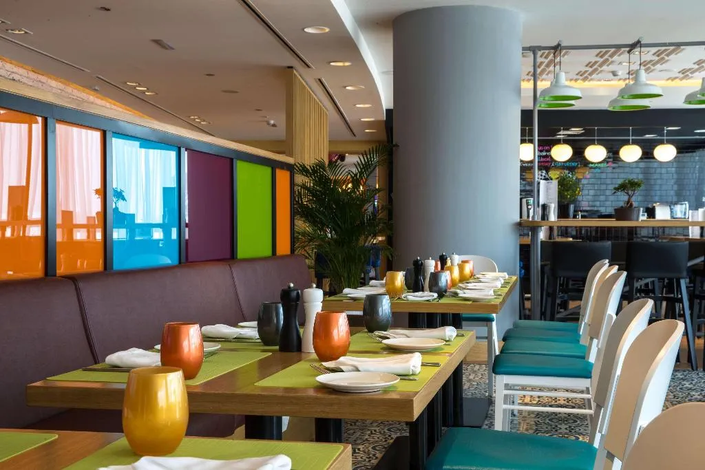 Restaurant, Park Inn by Radisson Dubai Motor City, Dubai