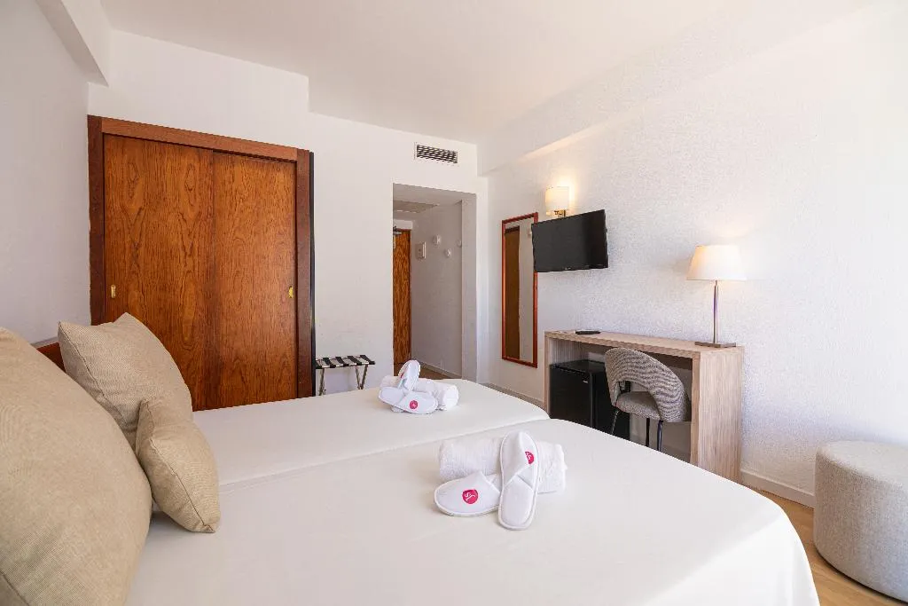 DOUBLE SINGLE USE SIDE SEA VIEW Room, JS Miramar, Majorca