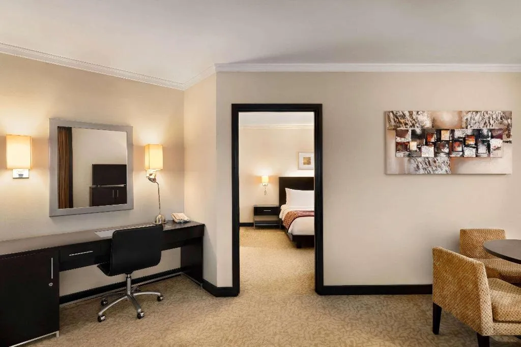 Room, Ramada Plaza by Wyndham Dubai Deira, Dubai