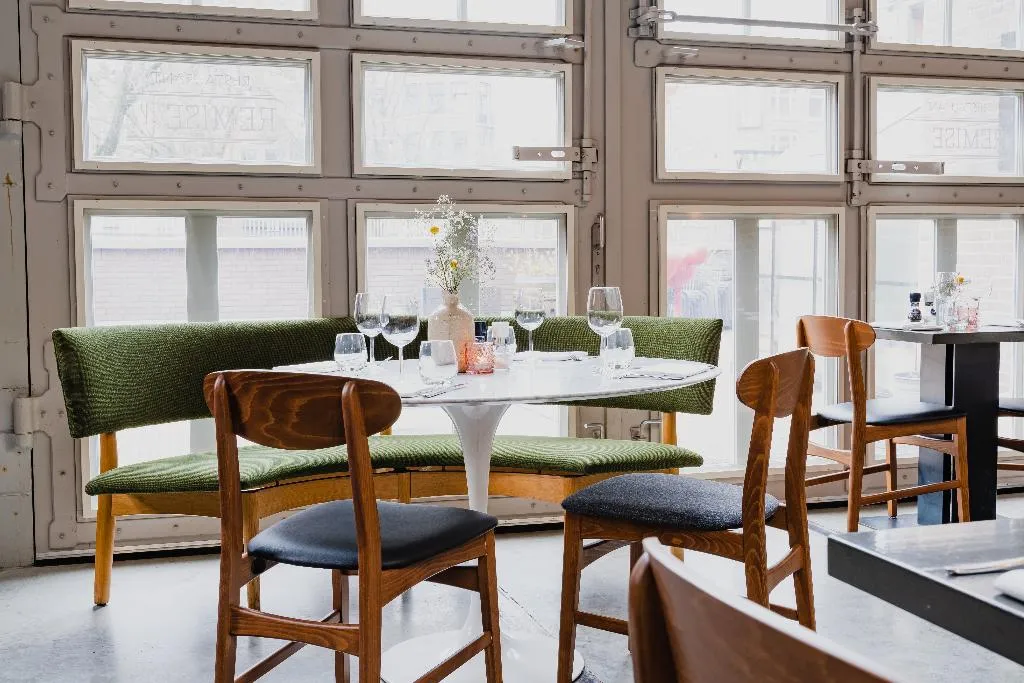 Restaurant, Hotel De Hallen, Amsterdam