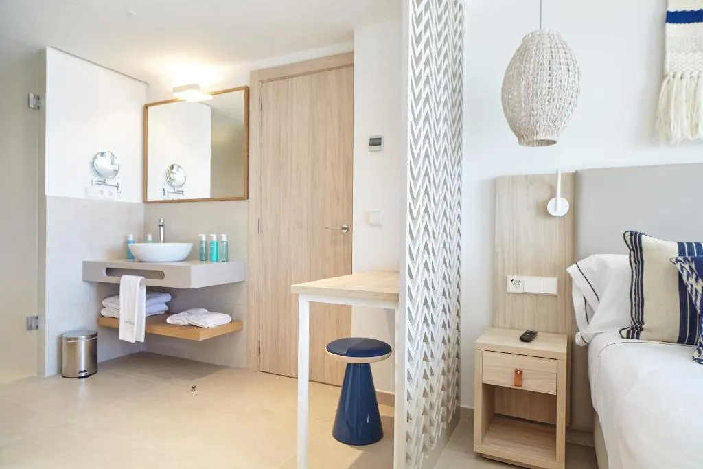SUITE SIDE SEA VIEW ONE BEDROOM Room, Can Salia, Ibiza