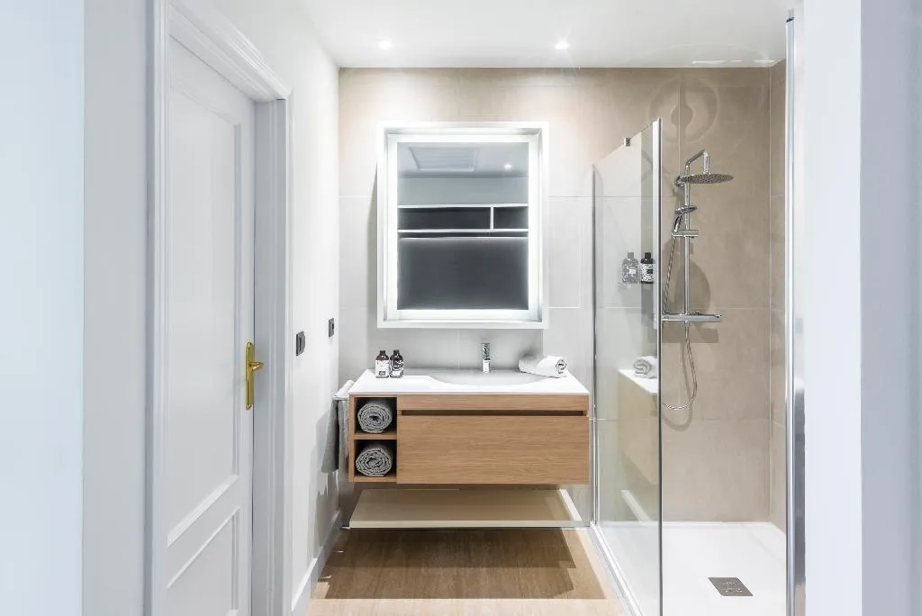 TOWNHOME CONNECTING ROOM Room, Innside Madrid Gran Via, Madrid