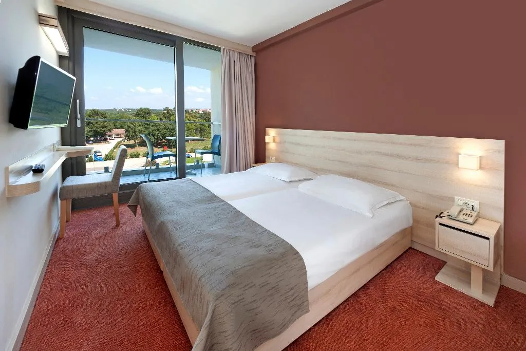 DOUBLE SINGLE USE PARK VIEW WITH BALCONY Room, Hotel Materada Plava Laguna, Istria