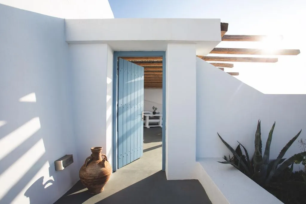 SUITE WITH PRIVATE POOL Room, Remezzo Villas, Santorini