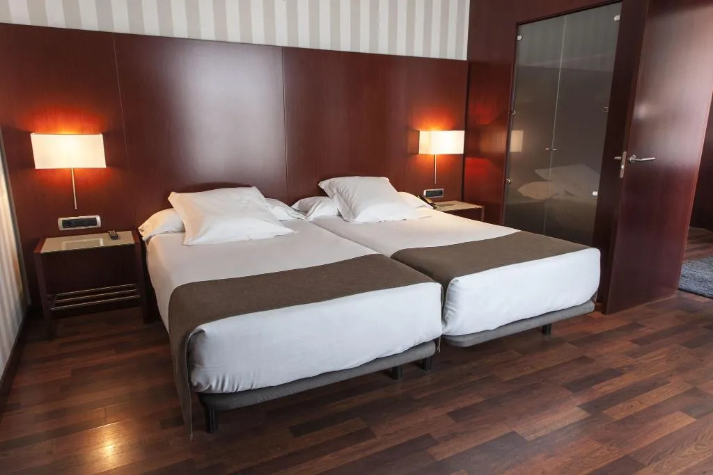 DOUBLE STANDARD Room, Zenit Valencia, Valencia