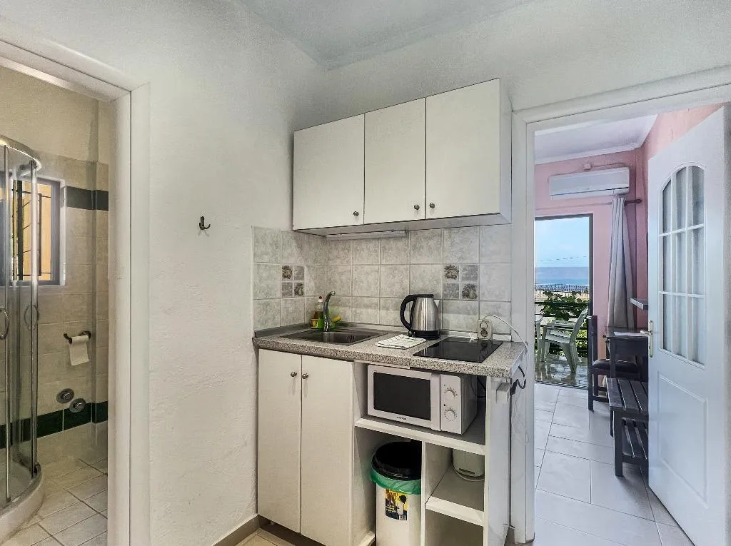 APARTMENT CAPACITY 3 Room, Andromaches Holiday apartments, Corfu