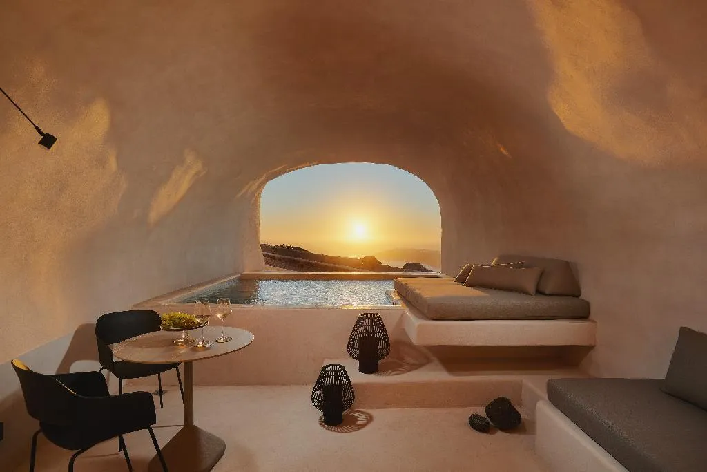 SUITE STANDARD Room, Divine Cave Experience, Santorini