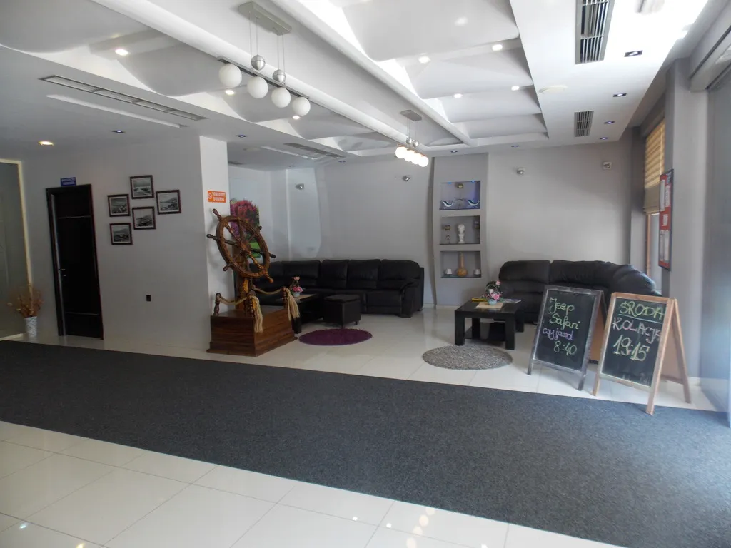 Lobby, Mediterrane, Southern Albania