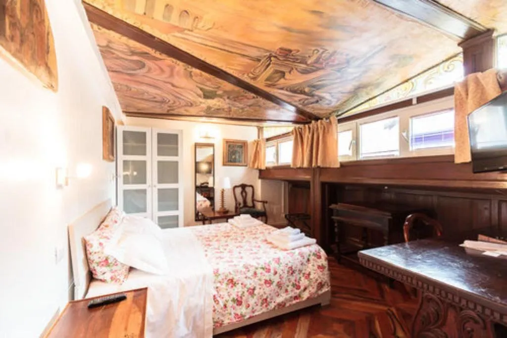 Room, La Locanda Del Pino, Milan