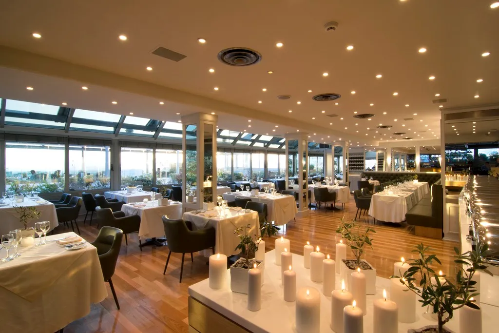 Restaurant, Titania, Athens