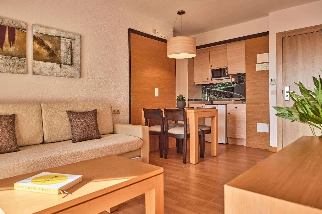 Room, Zafiro Tropic, Majorca