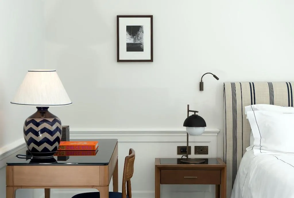 Room, Borgo Santandrea, Naples