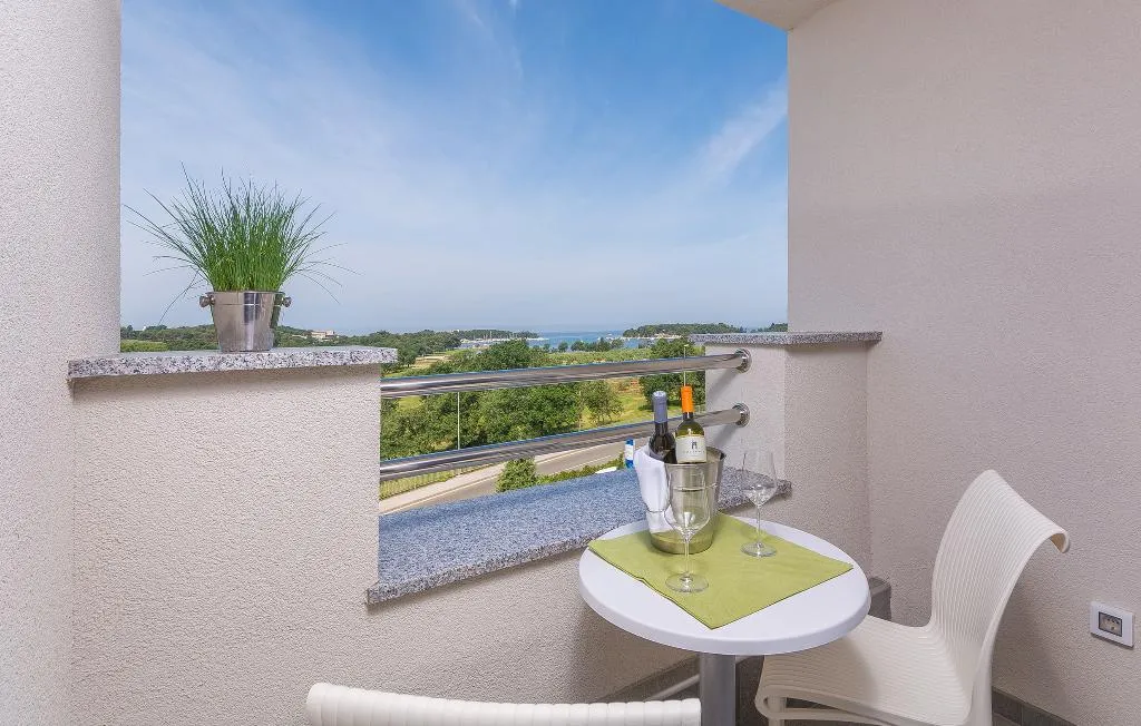TRIPLE SEA VIEW WITH BALCONY Room, Aparthotel Adeo, Istria
