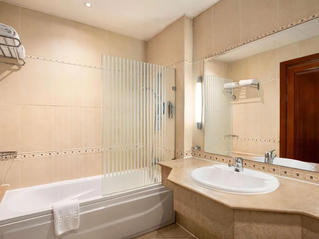 SUITE EXECUTIVE Room, Movenpick Cairo Media City, Cairo