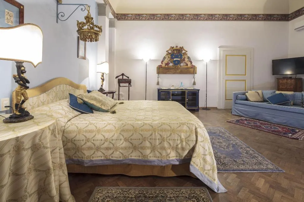 Room, Perla Js, Florence