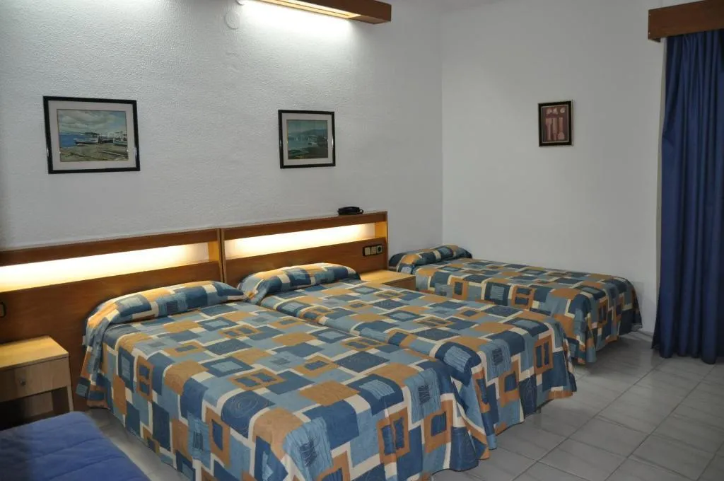 TRIPLE STANDARD Room, Nautilus, Costa Brava