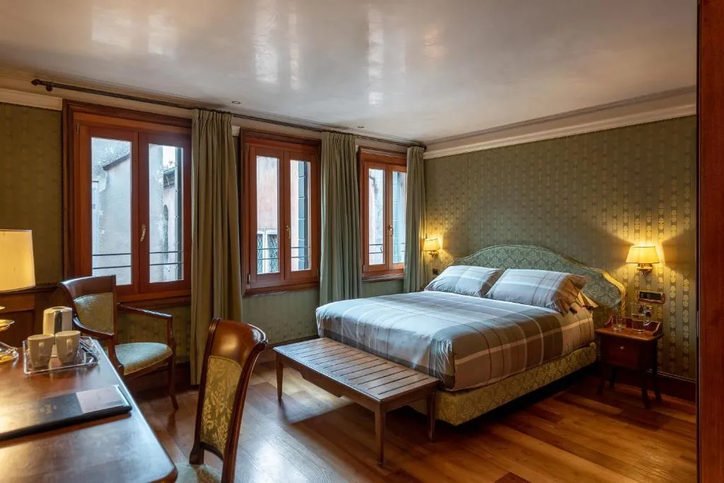Double or Twin ANNEX Room, Hotel Montecarlo, Venice