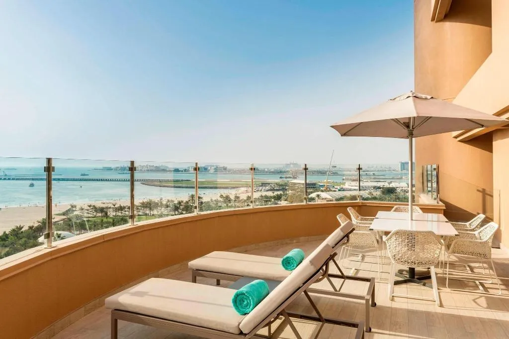 SUITE SMOKING Room, Le Royal Meridien Beach Resort and Spa, Dubai