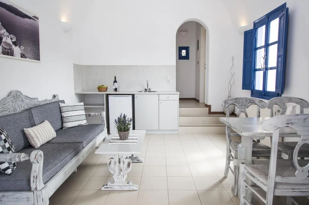 Room, Cultural House, Santorini