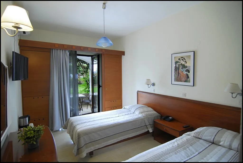 Double or Twin LAND VIEW Room, Lato, Crete