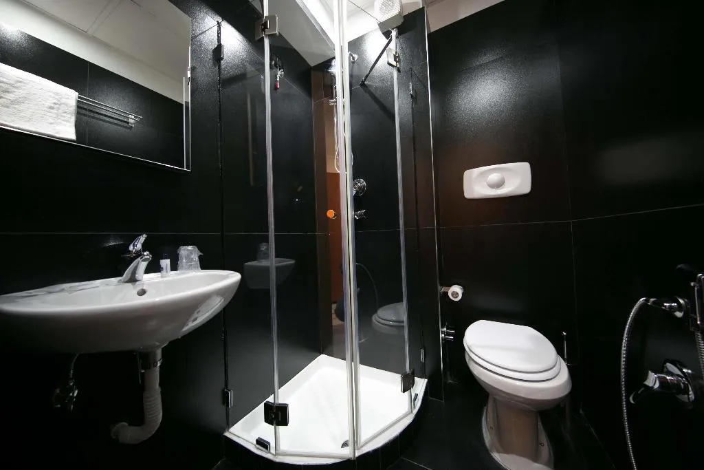 SINGLE STANDARD Room, Mediterranea Hotel and Convention Center, Naples