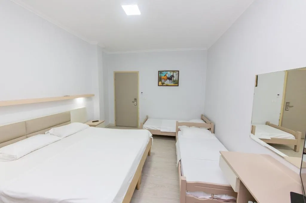 Room, Hotel Andi, Durres