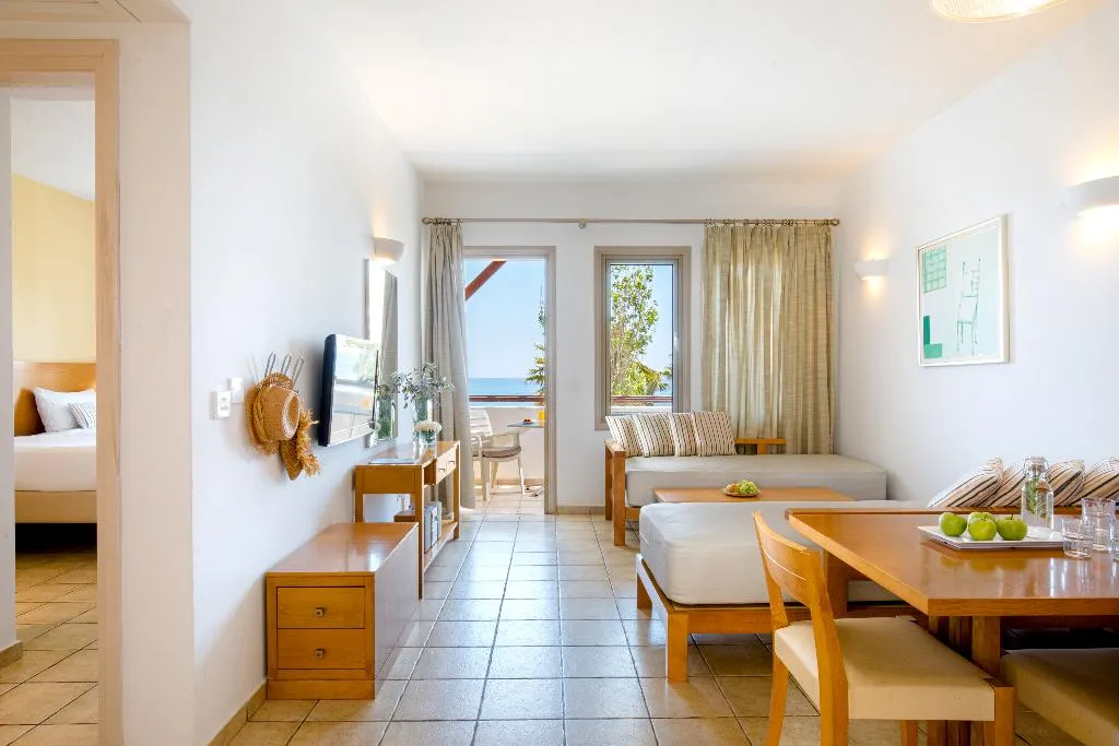 SUITE SIDE SEA VIEW Room, Louis Althea Beach, Cyprus