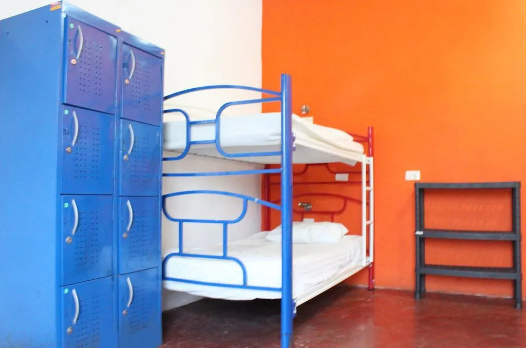 DOUBLE WITH SHARED BATHROOM Room, Hostal Vive La Vida, Playa Del Carmen