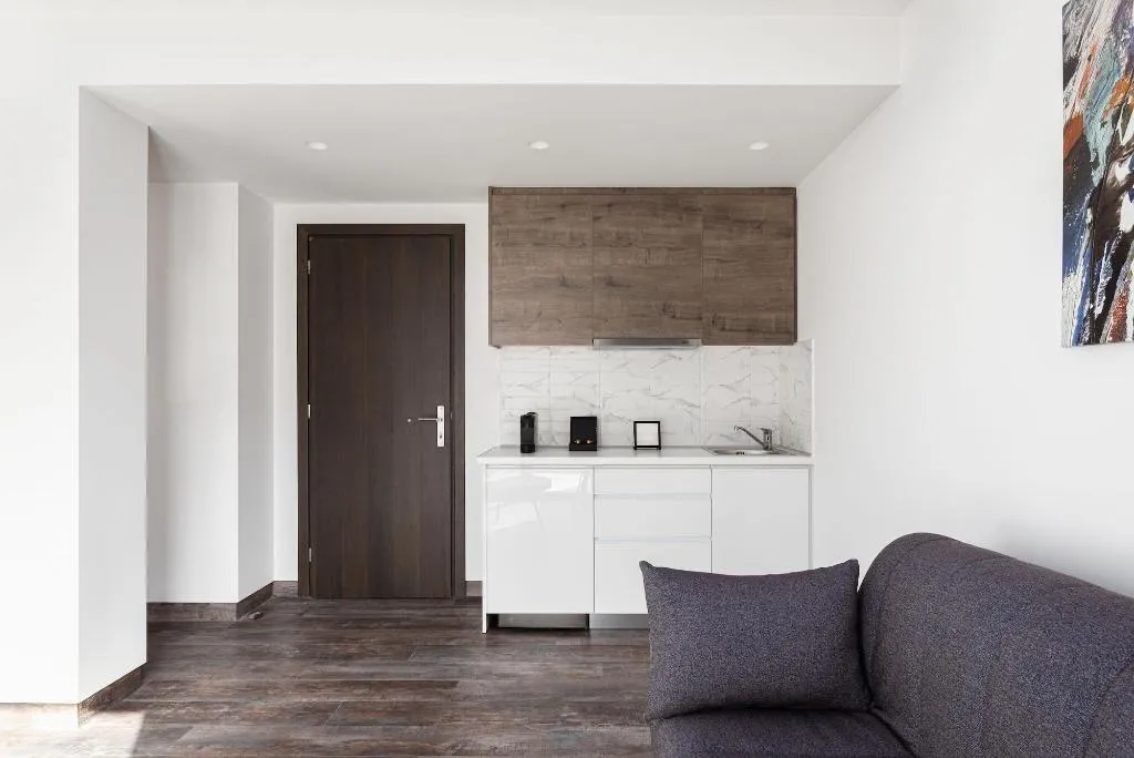 Room, Athenian Spirit, Athens
