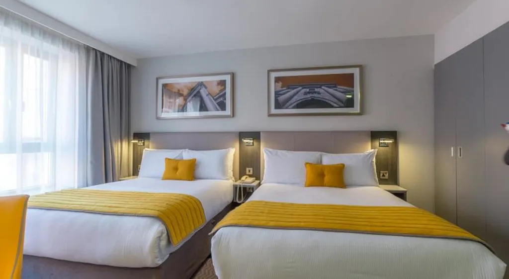 TWIN STANDARD Room, Maldron Hotel Pearse Street, Dublin