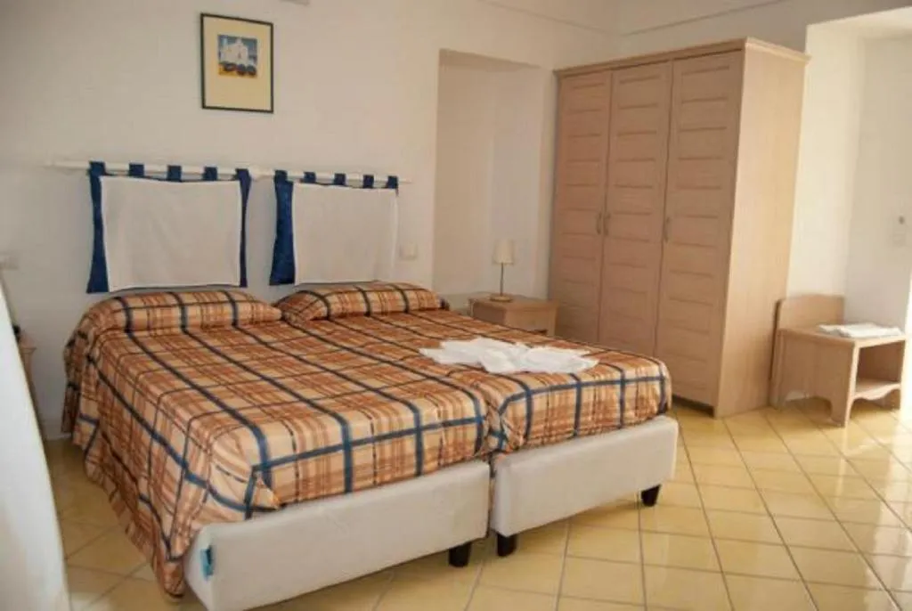 General view, Albergo Villa Giusto, Naples
