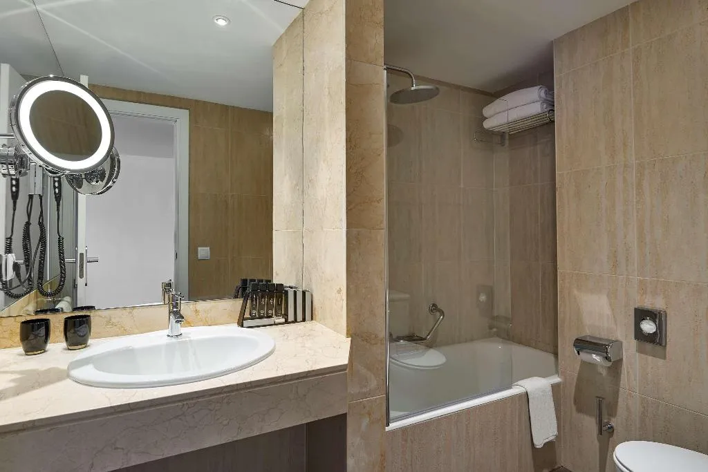 FAMILY ROOM STANDARD Room, Melia Palma Marina, Majorca