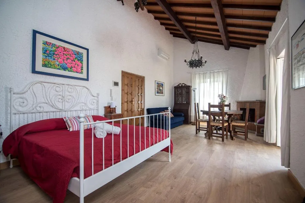 Room, Villa Degli Oleandri, Rome