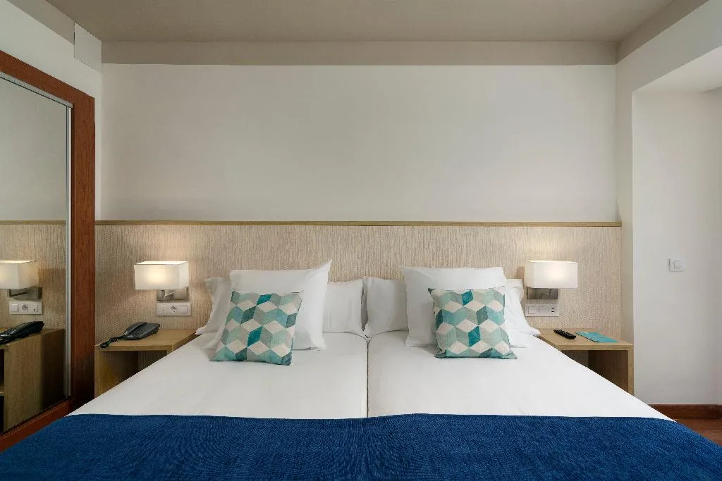 DOUBLE SINGLE USE SEA VIEW Room, Hotel Costa Malaga by Pierre & Vacances, Costa Del Sol