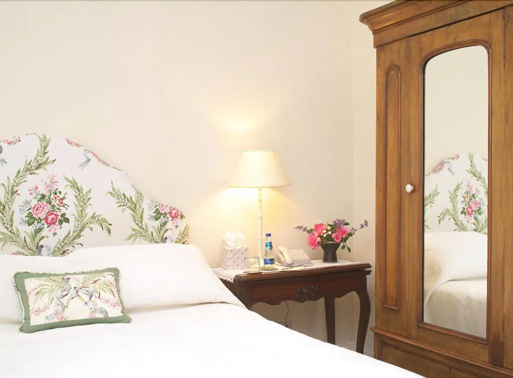 Room, Ballymaloe House, Cork