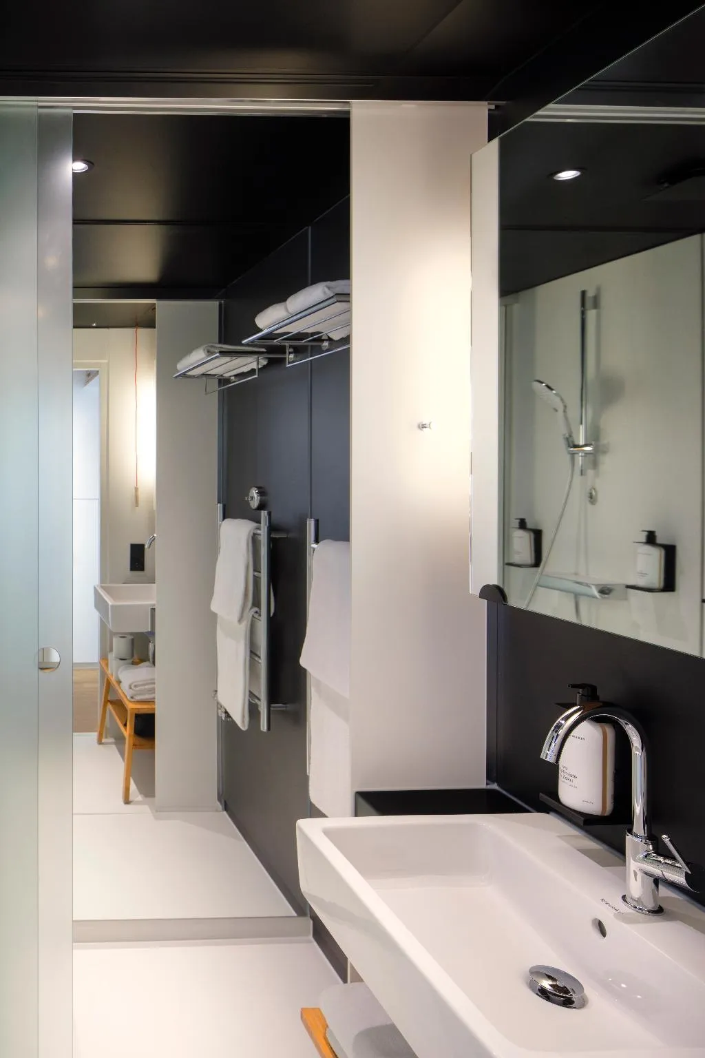 STUDIO CITY VIEW Room, Zoku Copenhagen, Copenhagen