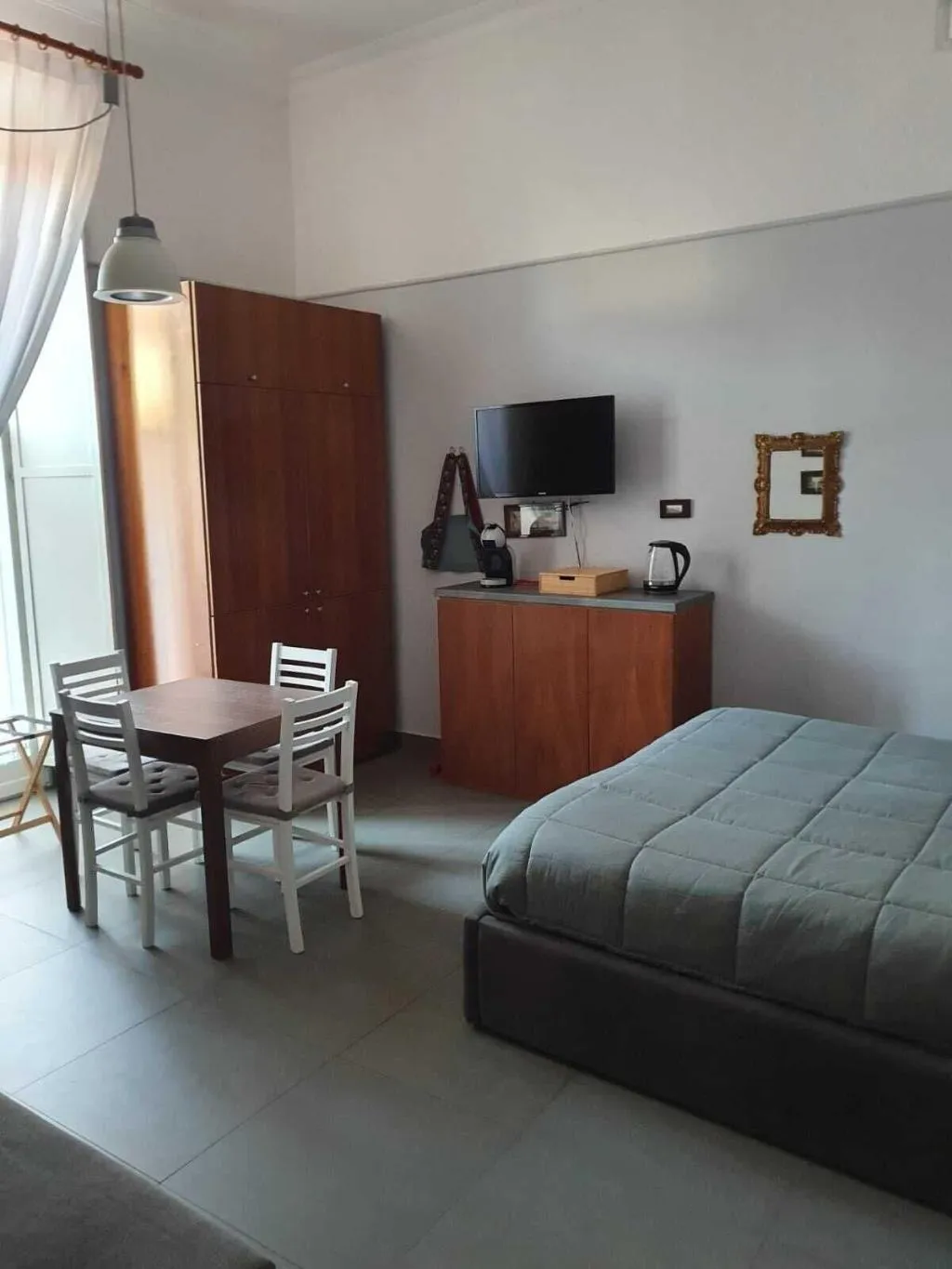 Room, Moon Luxury Rooms & Apartments, Naples