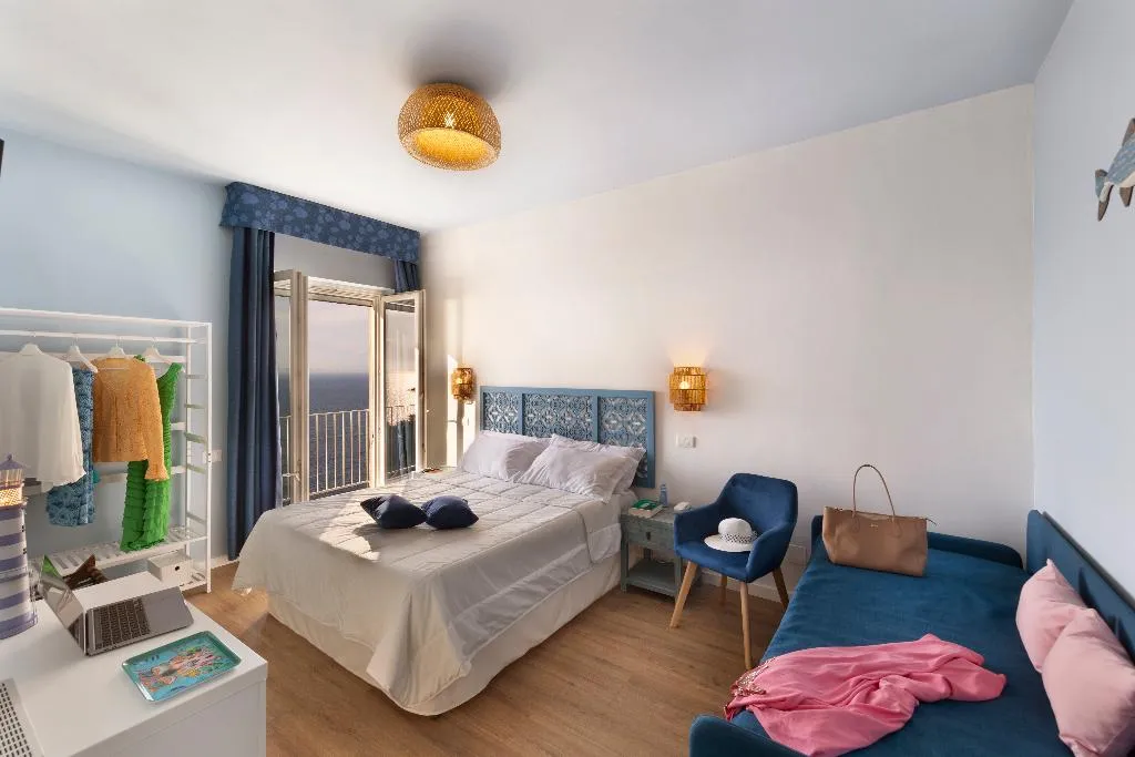 DOUBLE DELUXE SEA VIEW Room, Hotel Villa  Lubrense Sorrento, Naples
