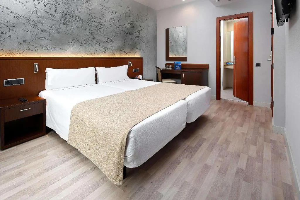 Room, HCC Taber, Barcelona