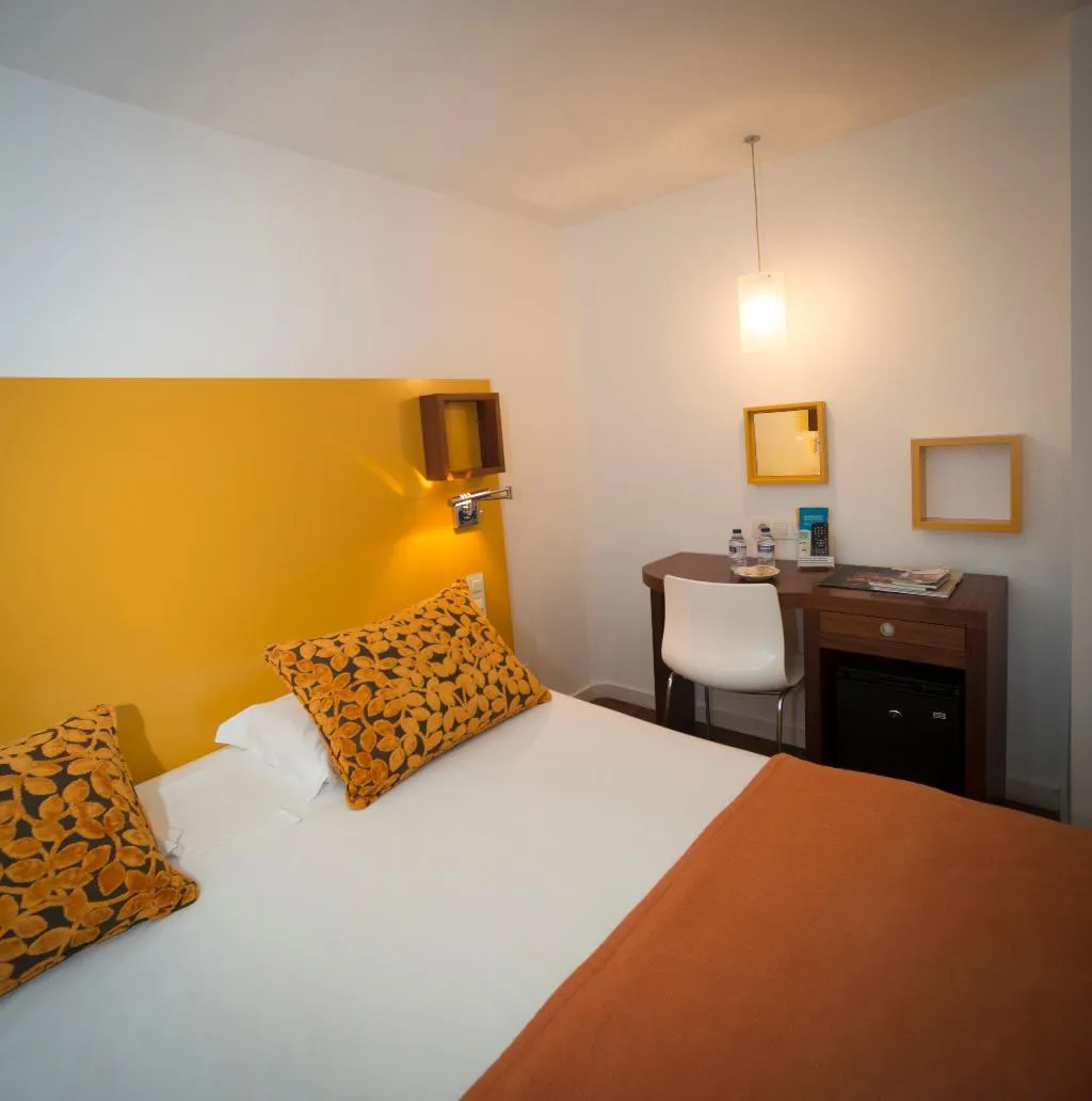 DOUBLE STANDARD Room, Saboia, Lisbon