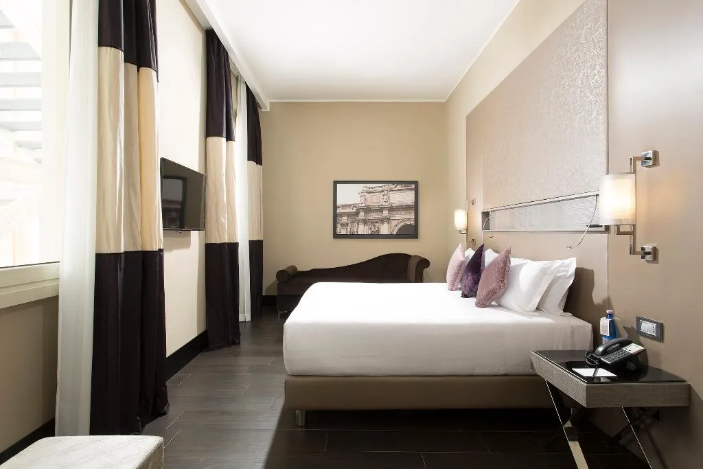 JUNIOR SUITE CAPACITY 3 Room, Rome Life, Rome