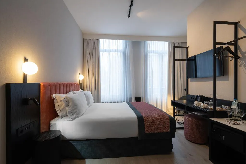 Double or Twin PREMIUM Room, Catalonia Vondel Amsterdam, Amsterdam