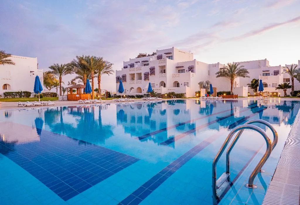 DOUBLE SEA VIEW Room, Mercure Hurghada, Red Sea Riviera