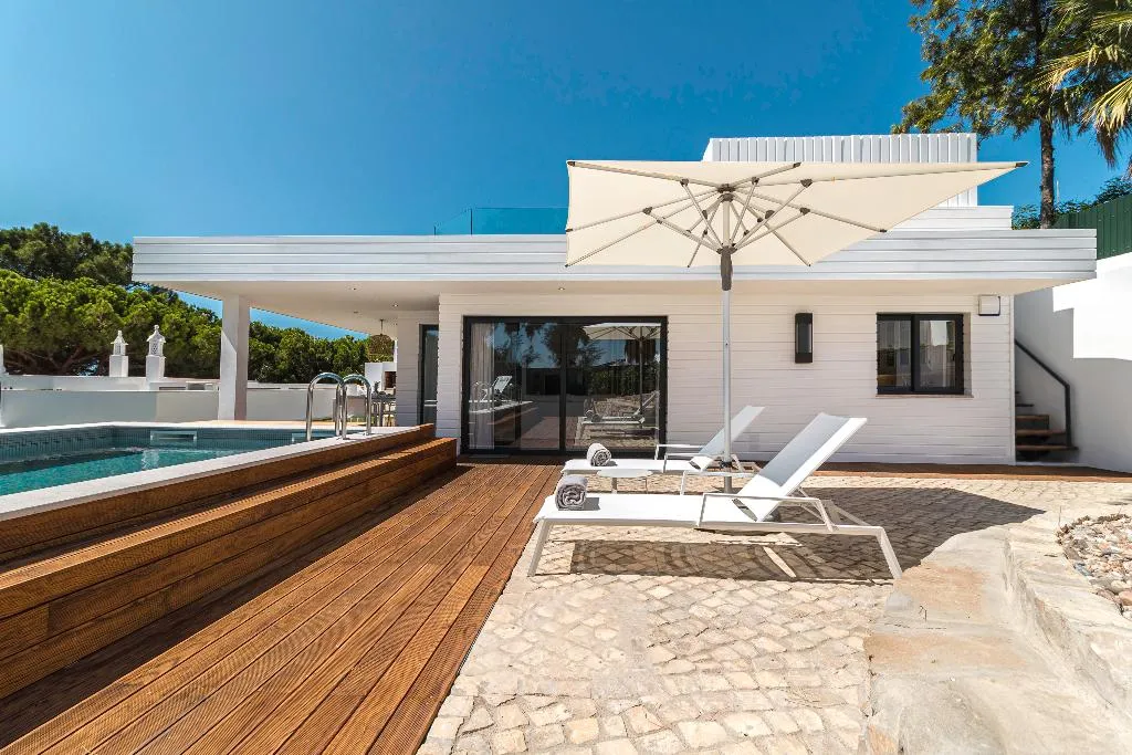VILLA TWO BEDROOMS Room, Shantivillas, Algarve
