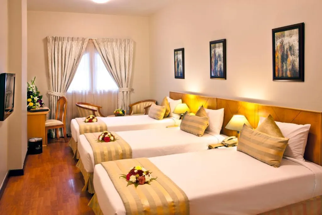 TRIPLE STANDARD Room, Landmark Plaza Hotel, Dubai