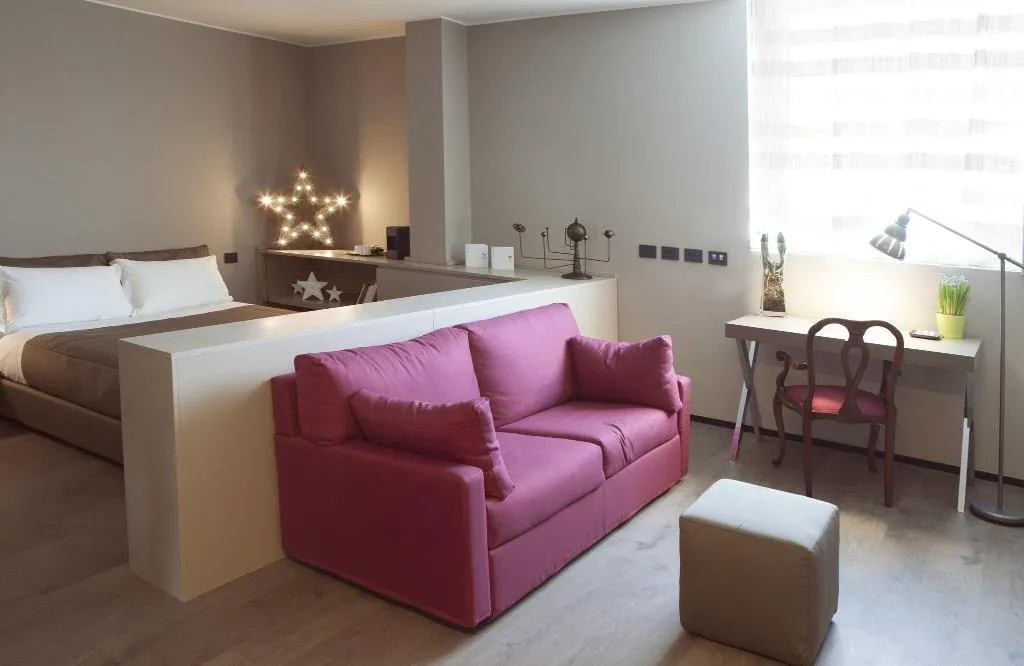 JUNIOR SUITE WITH DOUBLE BED Room, H2c Hotel Milanofiori, Milan